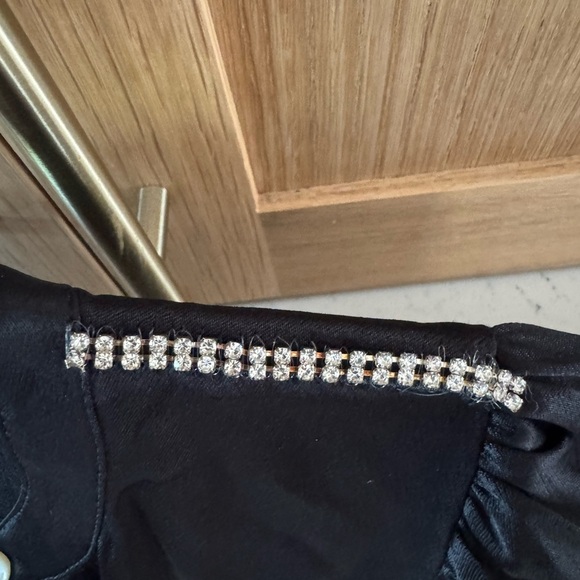 Elegant Black Long Sleeve Dress - Picture 2 of 5